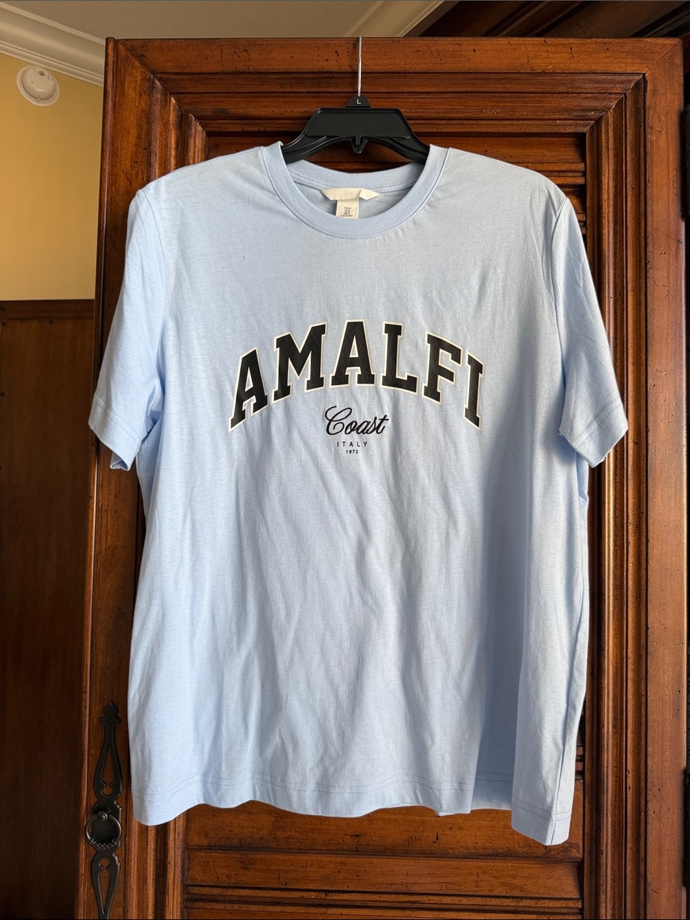 SALE🍋H&M Light Blue 'AMALFI Coast' Graphic Short Sleeve Tee